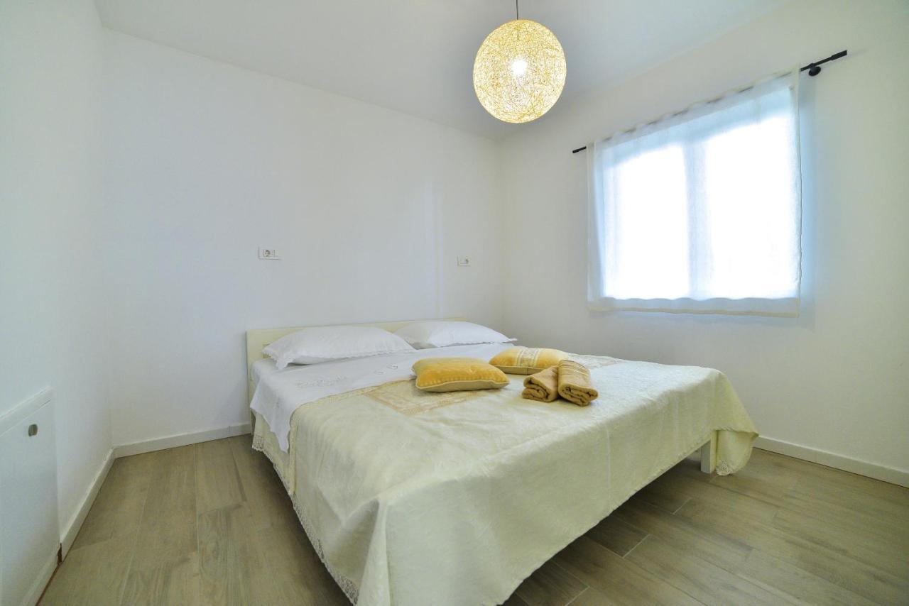 Apartment Maris Sinj Zewnętrze zdjęcie